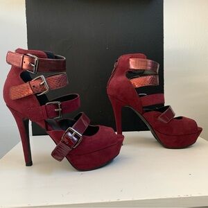 Guess High Heels Platform Shoes Burgundy size 6
